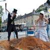 portrait de couple - trash the dress